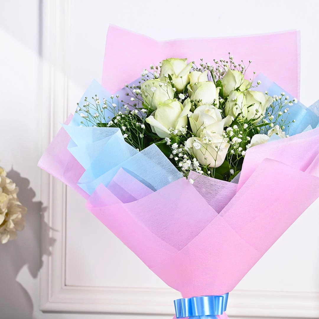 enchantingwhiterosesbouquetc
