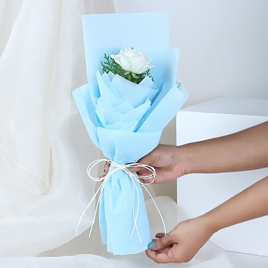 elegantwhiterosesentiments5