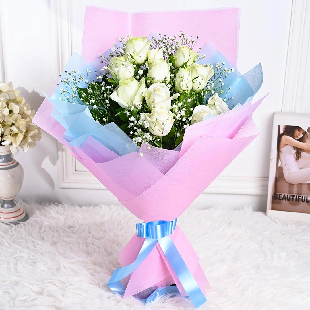 enchantingwhiterosesbouquetb