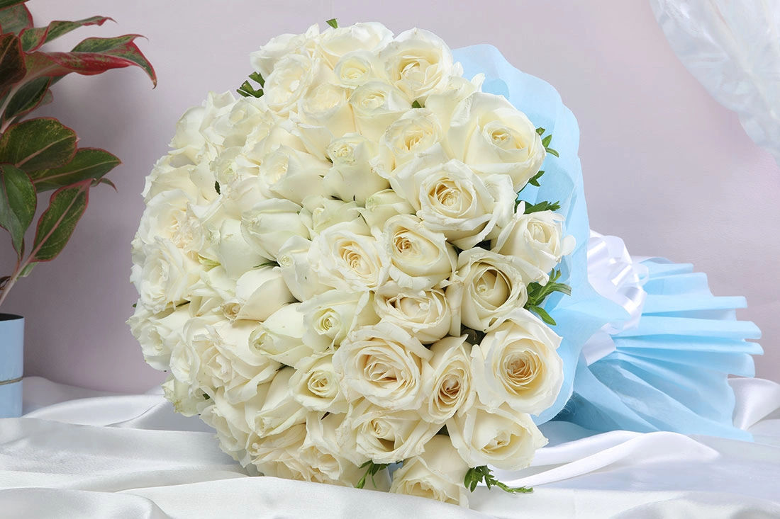 White falcon Flowers bouquet