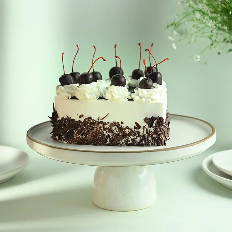 egglessheartshapedblackforestcake9913210caBB
