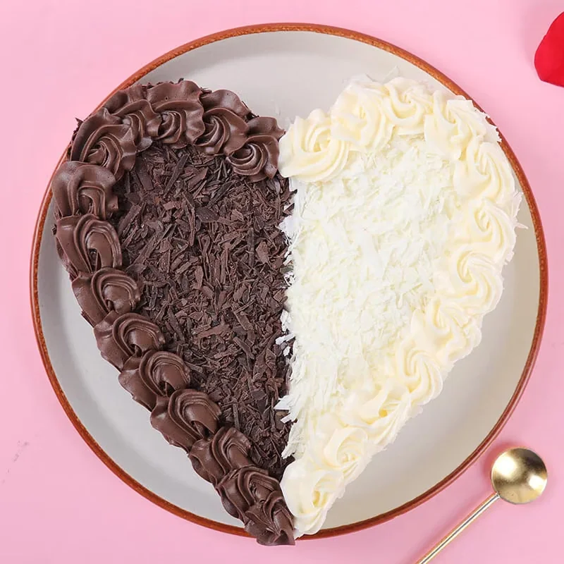 moreloveblackforestcake9714500caC0