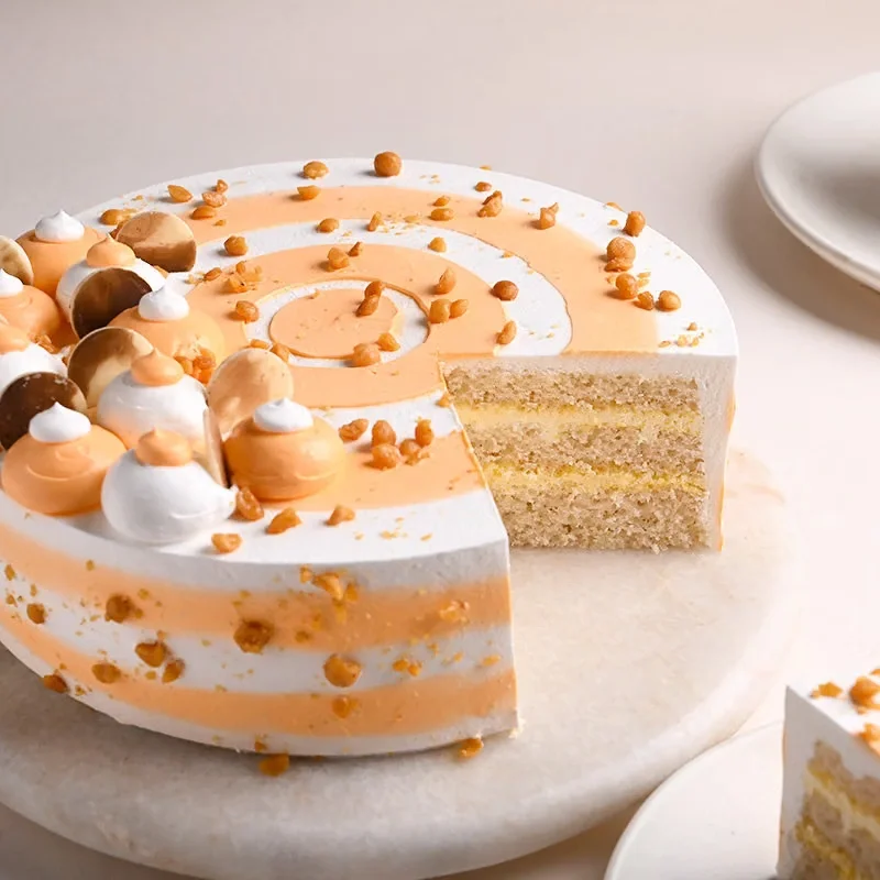 butterscotchcakewithbirthdaytopper9814390caC0