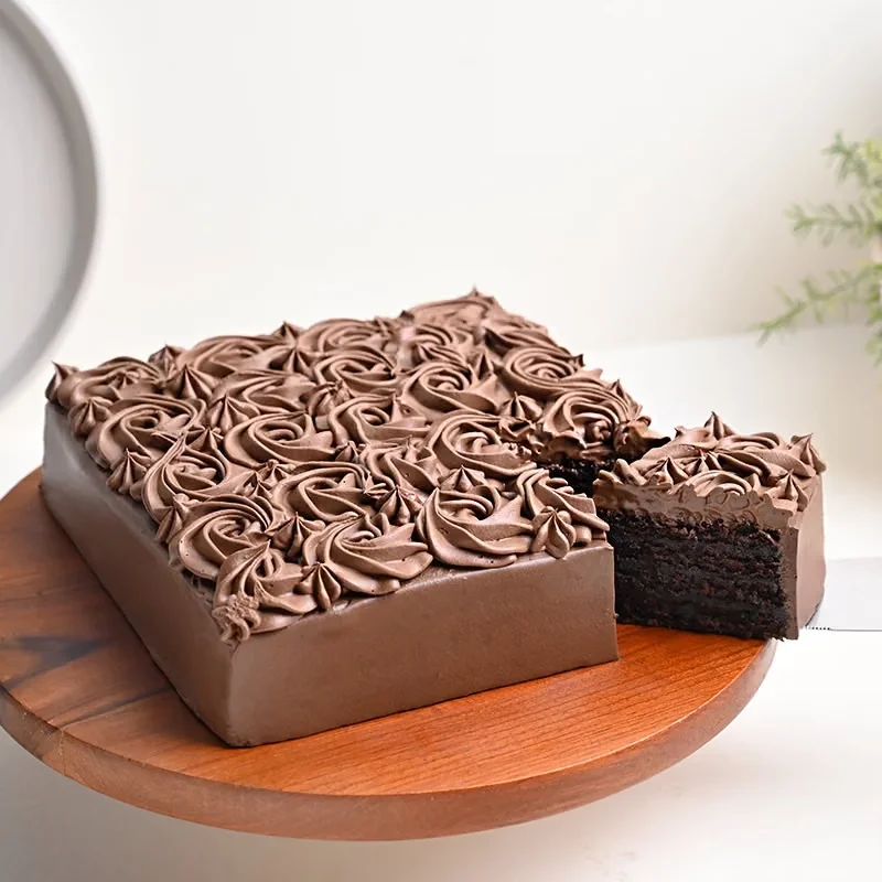 decadentchocolatecakewithbirthdaytopper9936880caEE