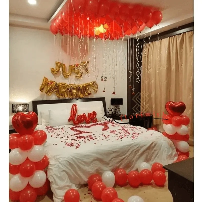 Just Married Room Decoration Set 