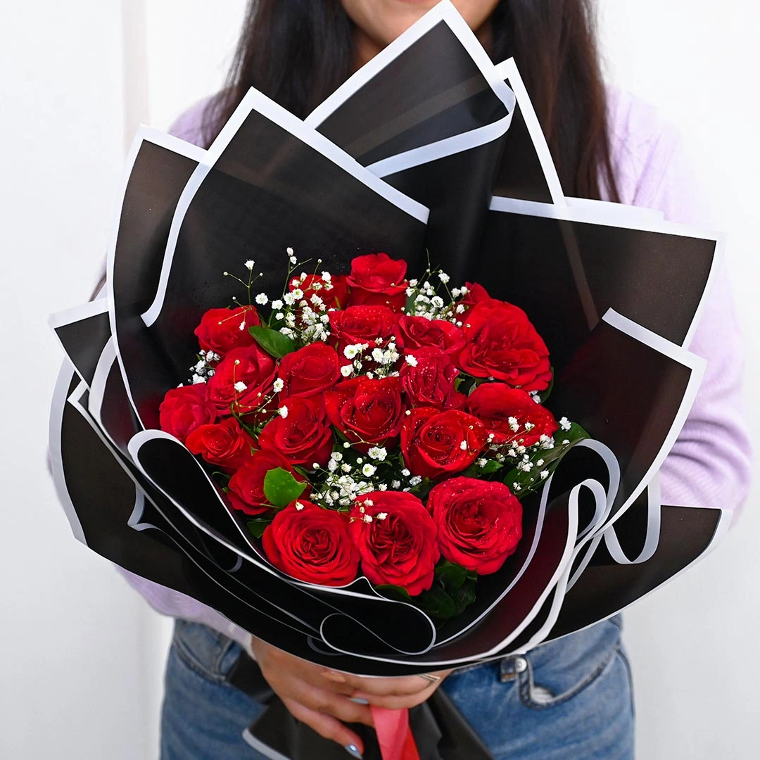 Red Roses Temptation Flowers Bouquet 