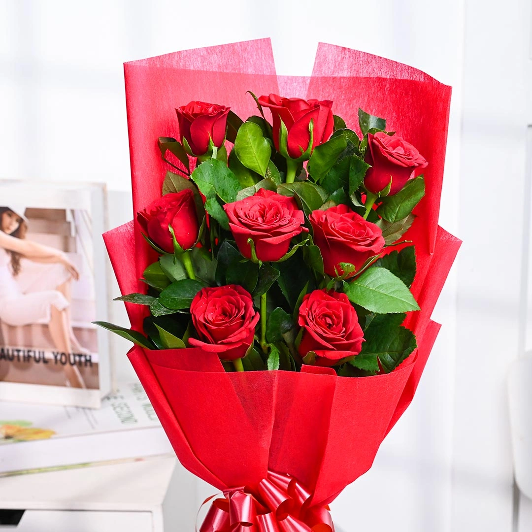 charmingredrosesbouquetb