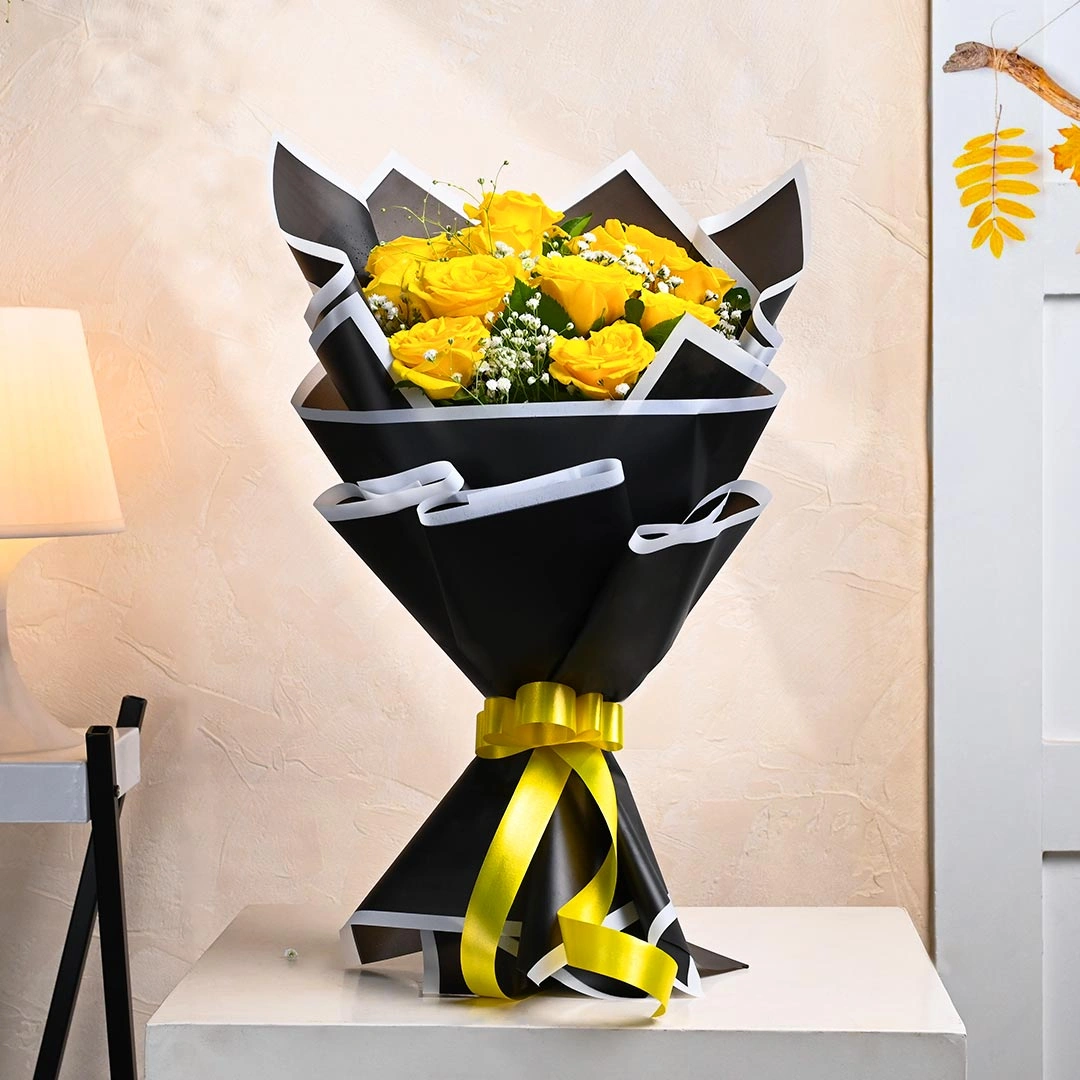 Mesmerizing Yellow Roses Flowers   In Black Paper 