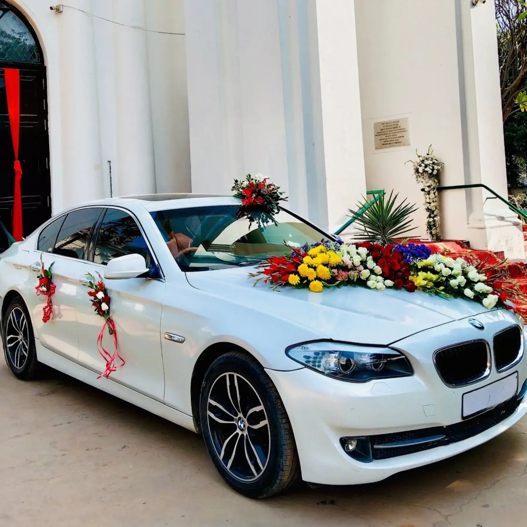 Modern Bridal Wedding Car Premium  Decor