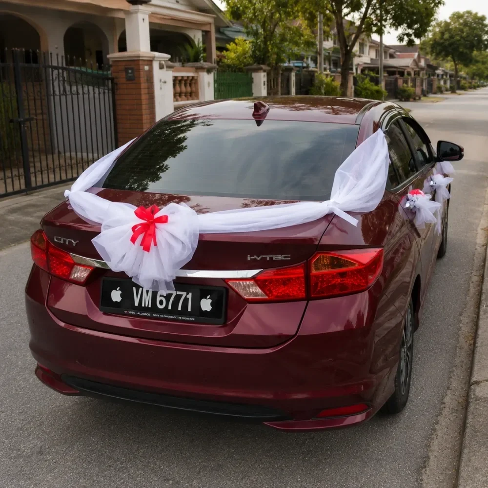 White Cloth Car Decor Set