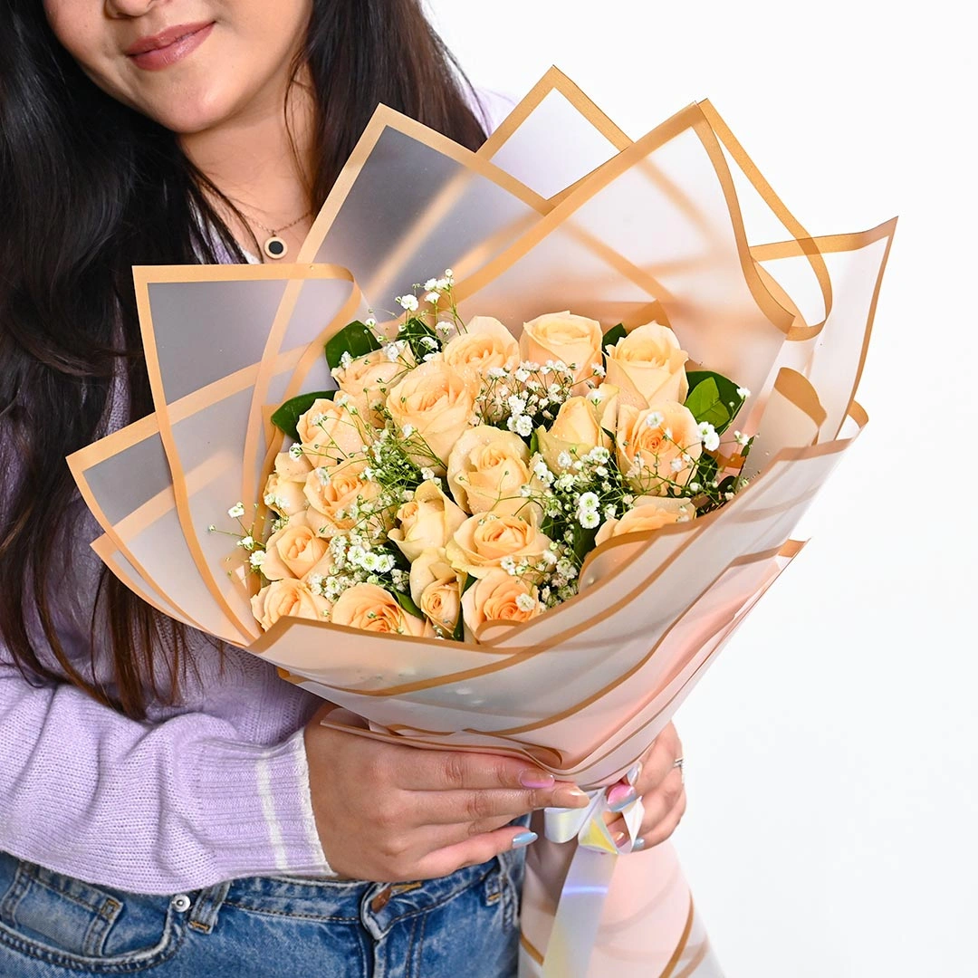 charmingpeachrosesbouquetd