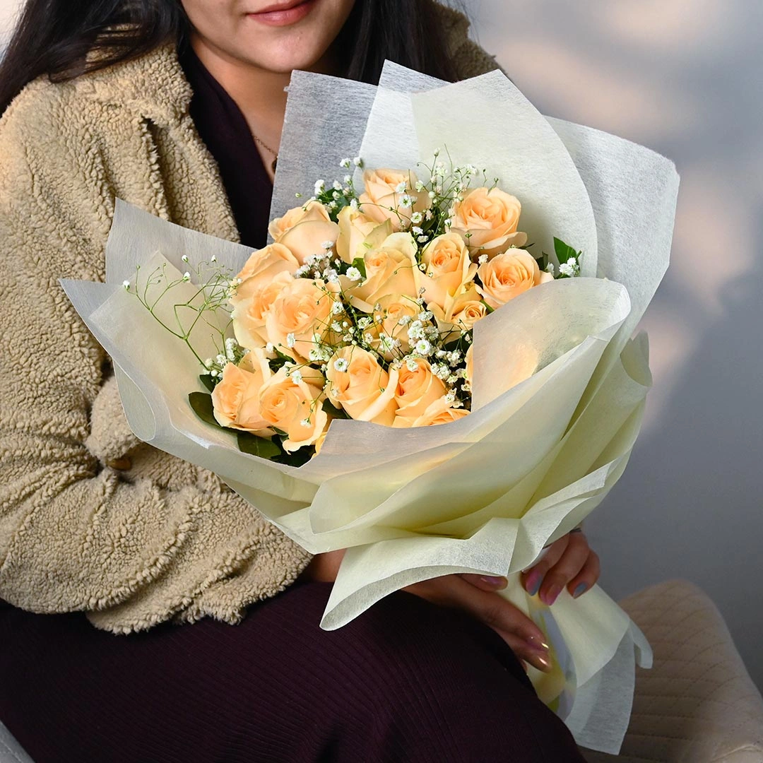 Warm Peach Colored Rose Flowes  Bouquet 
