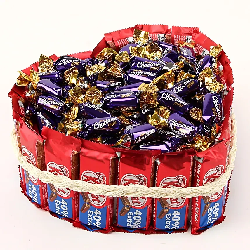 breakapartkitkatchoclairsheartpie3