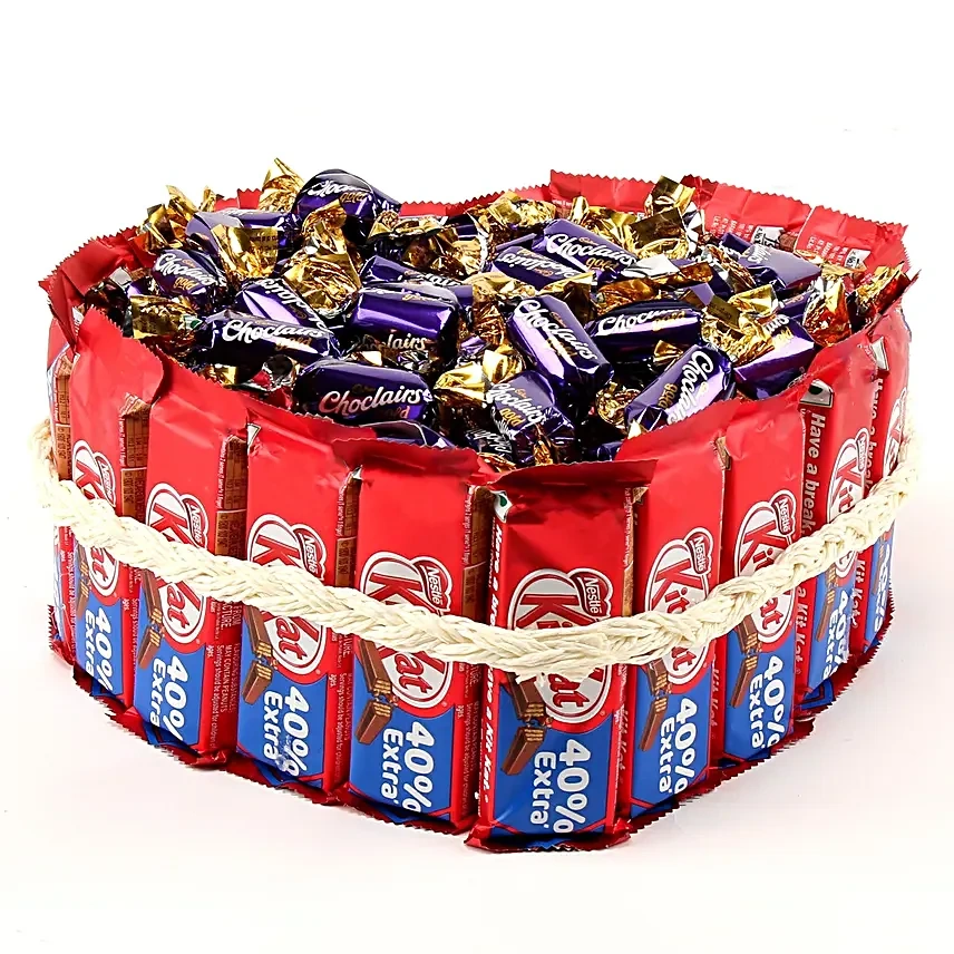 breakapartkitkatchoclairsheartpie2