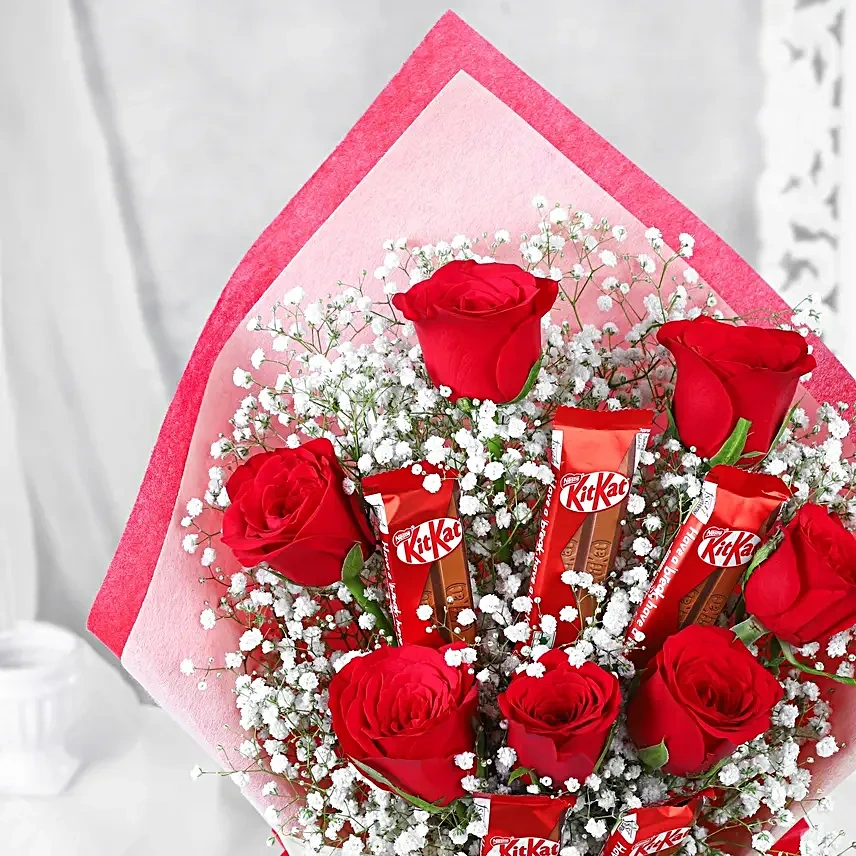 redrosesbunchwithnestlekitkatchocolates3
