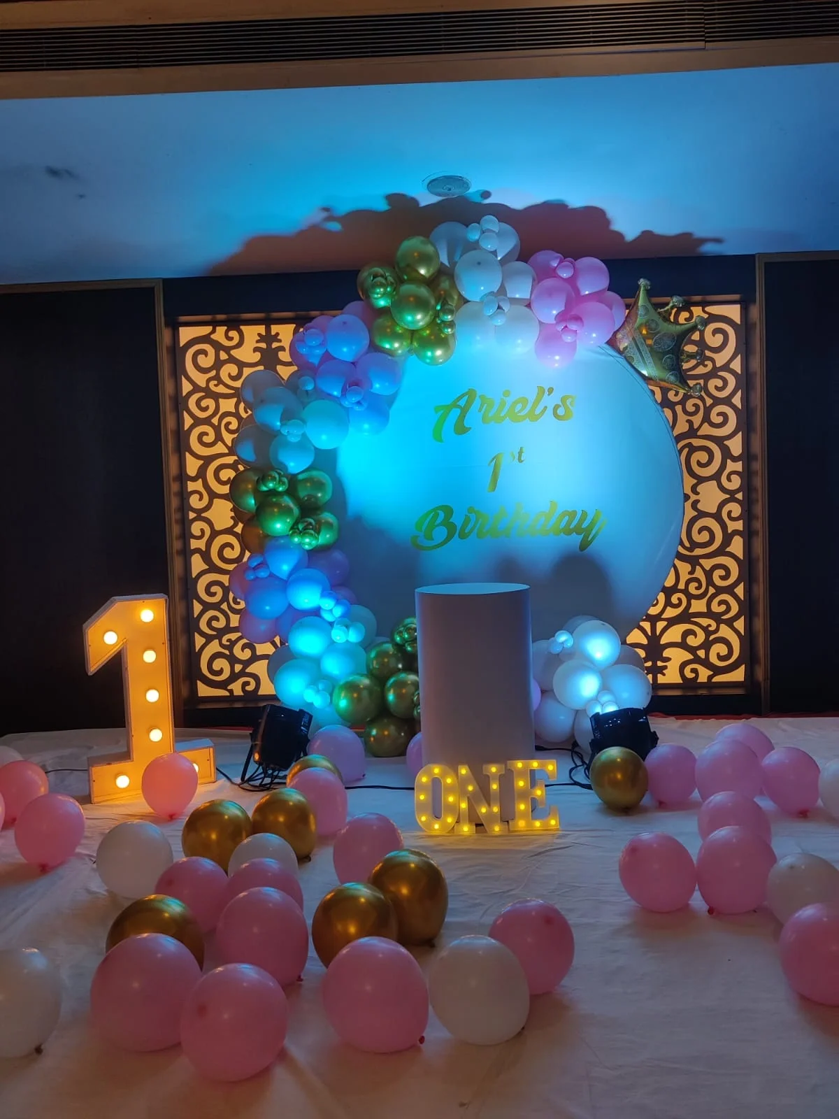 Royal 1st Birthday Circle Backdrop Decor