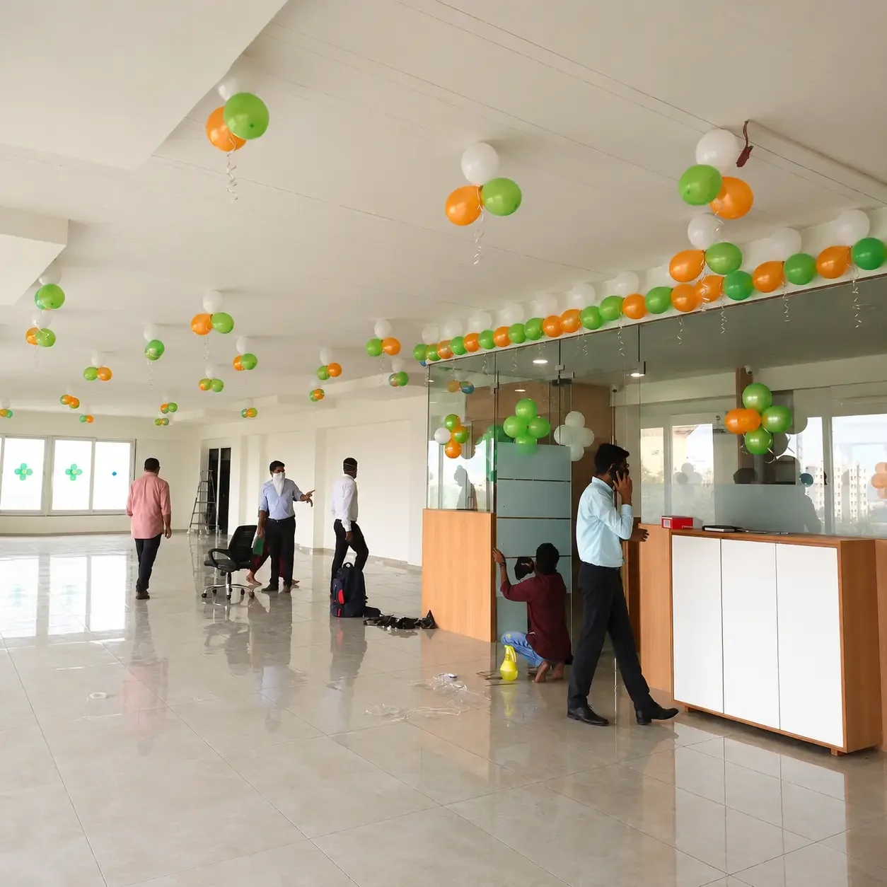 Tricolor Office Decoration Setup 