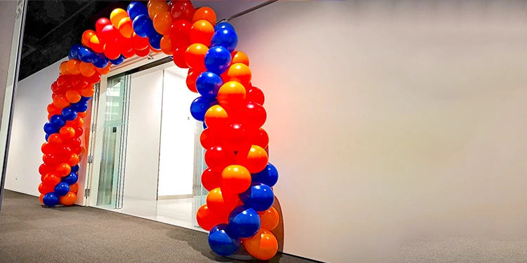 redorangeblueballoonsofficedecoration31667810278