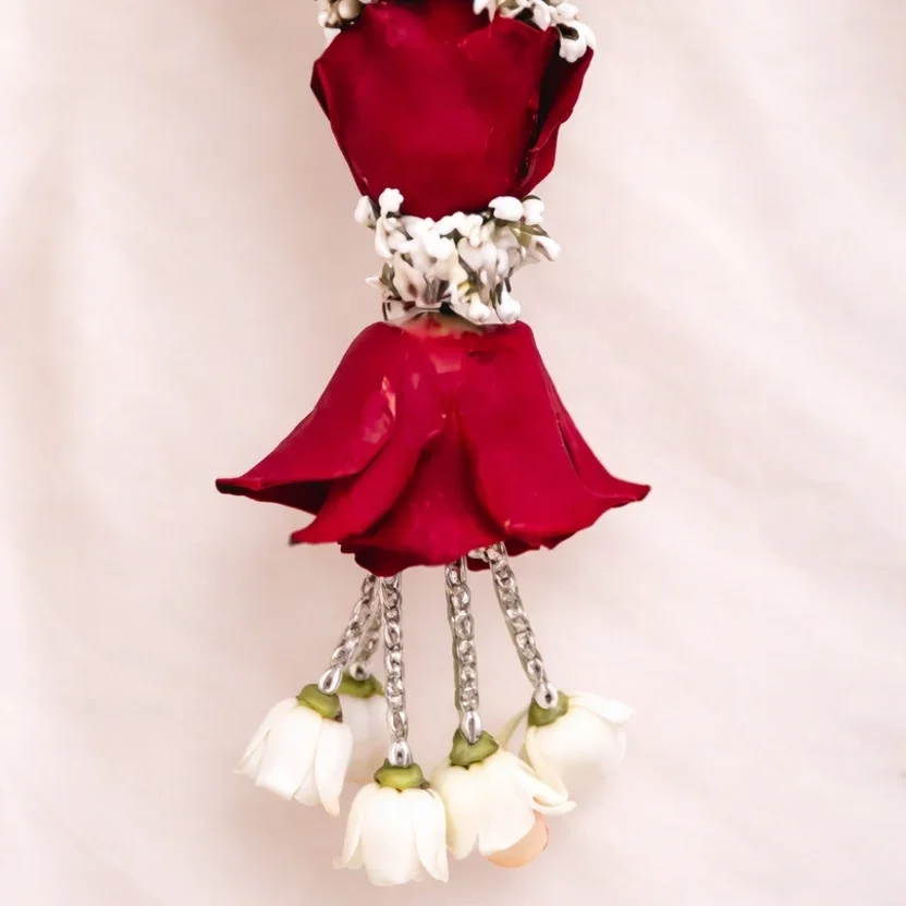 Red Rose Varmala With White Baby Breath Flowers Set