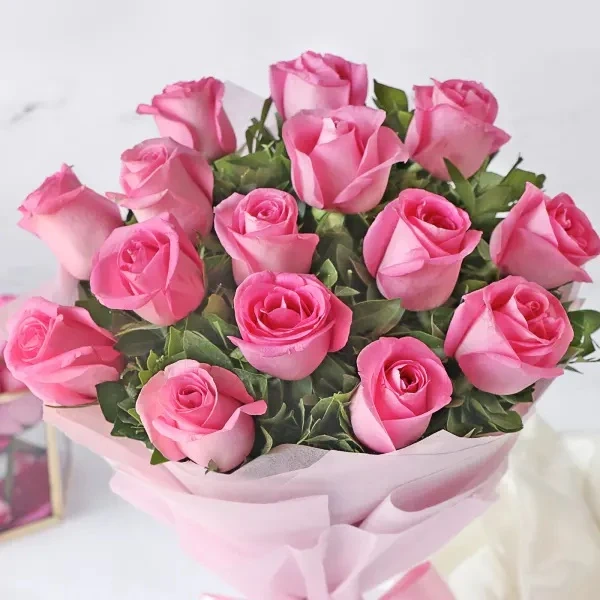 Bunchof12PinkRoses2