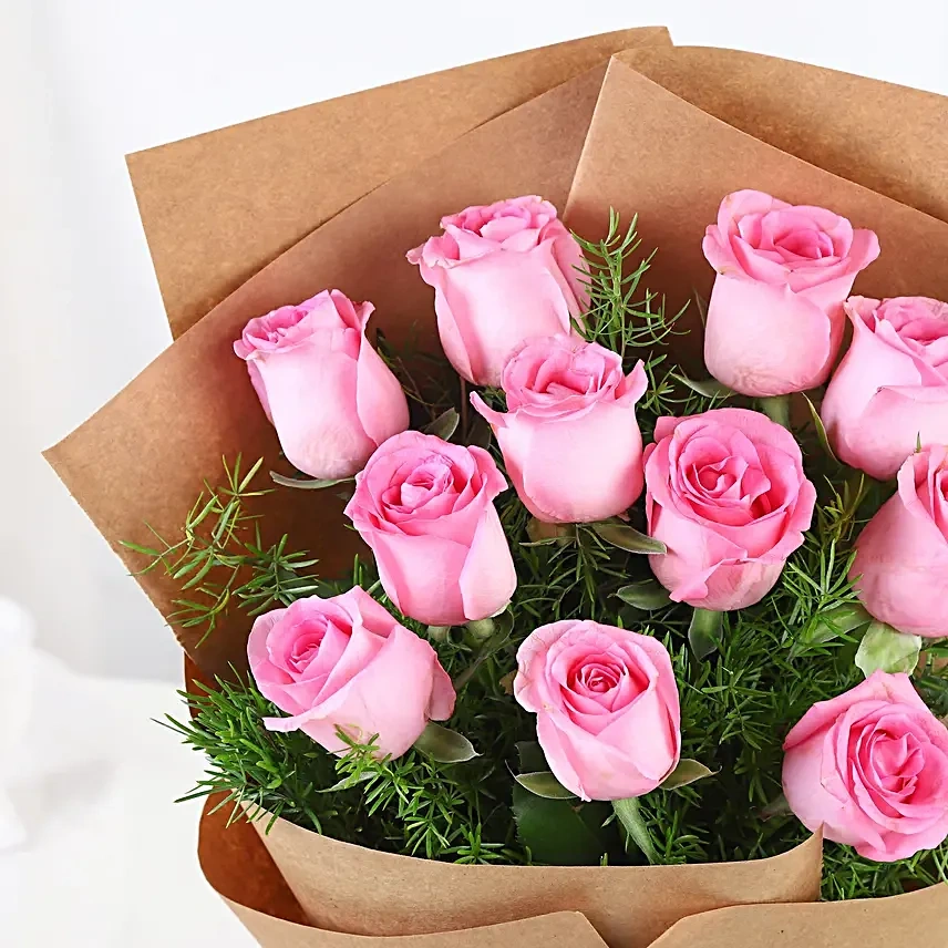 10pinkrosesinbrownpaper2